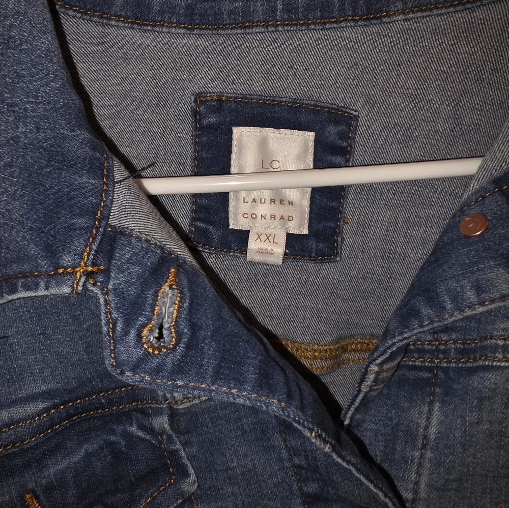 Womens XL Jean Jacket - Picture 2 of 3